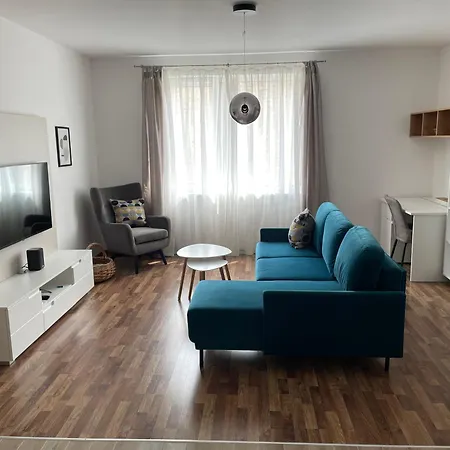 Apartament Erkel 18 *