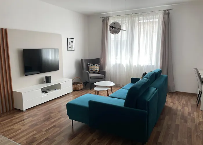 아파트 Erkel 18 *